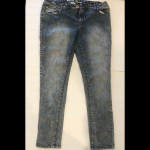 Mossimo Supply - Jeans